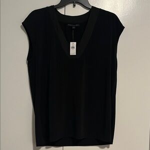 Banana Republic Black crepe vneck Sleeveless Blouse